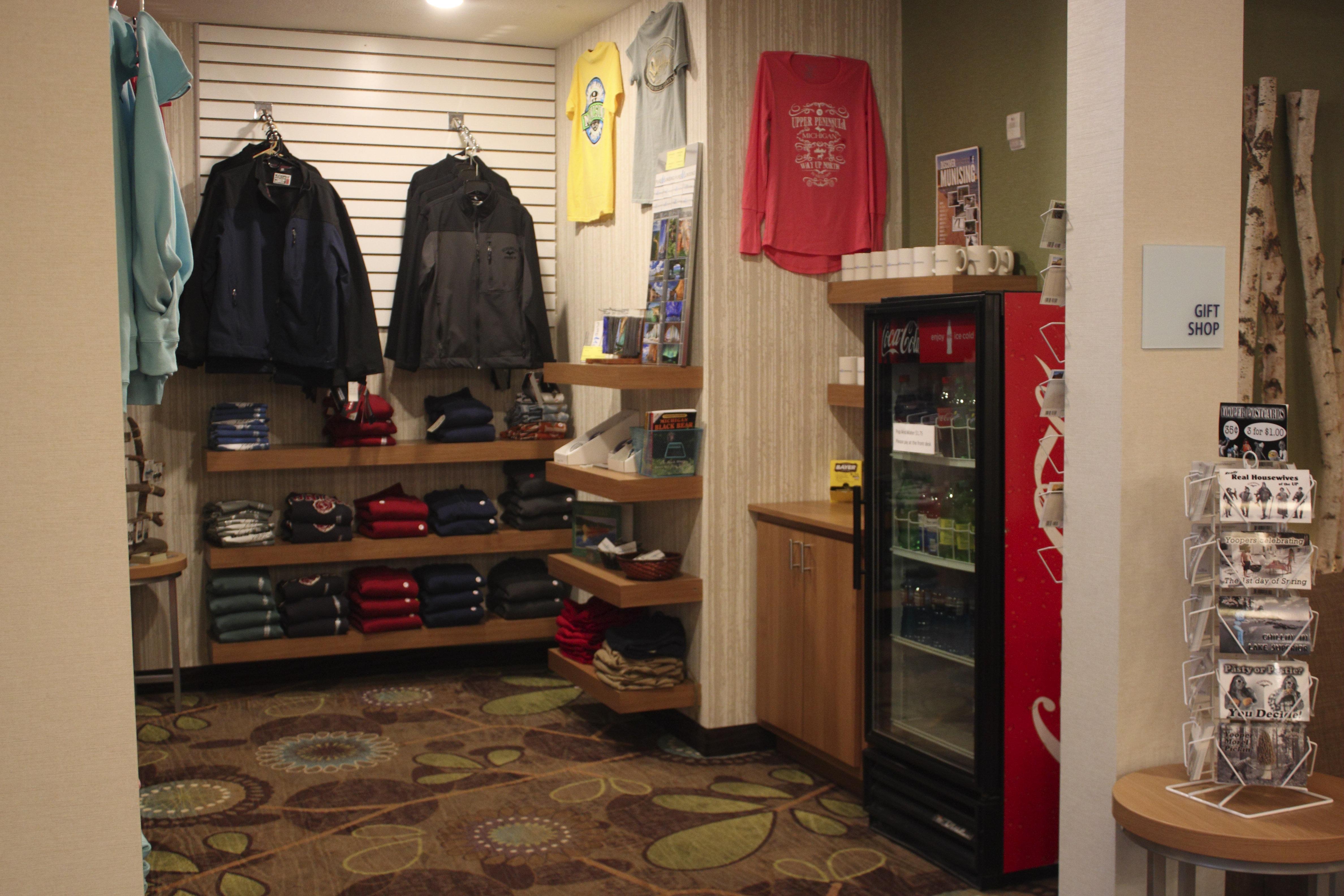 Holiday Inn Express Munising-Lakeview, An Ihg Hotel Exteriör bild