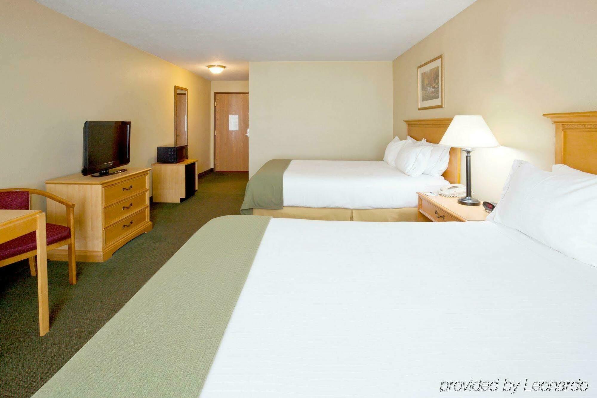 Holiday Inn Express Munising-Lakeview, An Ihg Hotel Rum bild